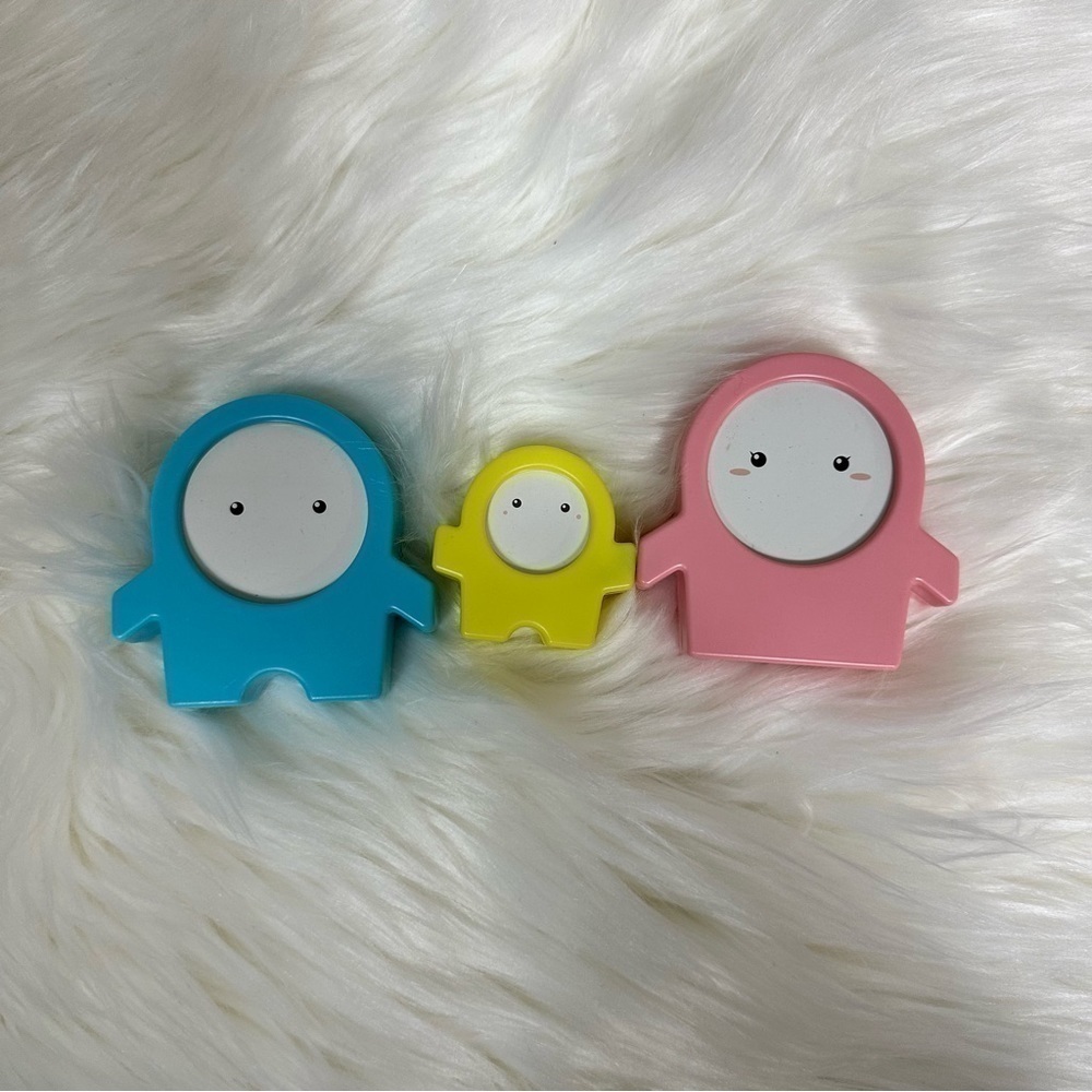 Magnetic Family Photo Frame